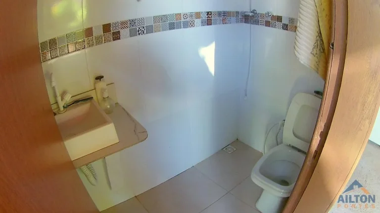 Imagem Linda Casa Linear com 4 Quartos e 1120m2 de Área Total à Venda no Bairro Perocão - Guarapari/ES