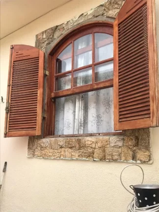 Imagem Sobrado à venda com 3 dormitórios e 2 vagas na Rua Mandassaia - Cidade A.E.Carvalho