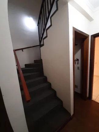 Imagem Casa à venda no bairro Vila Scarpelli - Santo André/SP