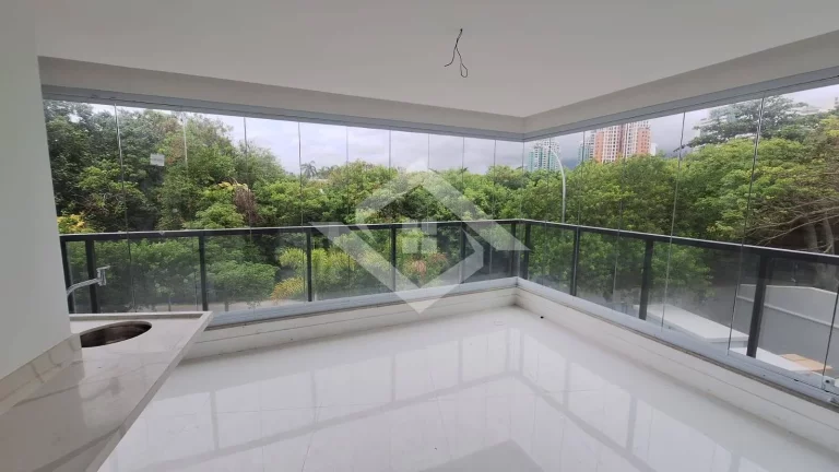 Imagem Apartamento de 4 Quartos para Venda na Barra da Tijuca com 147 m²