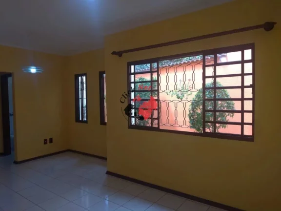Imagem Casa Térrea à Venda em Atibaia – Jardim do Lago - Aceita permuta no ABC (São Bernardo, SAnto André ou São Caetano)