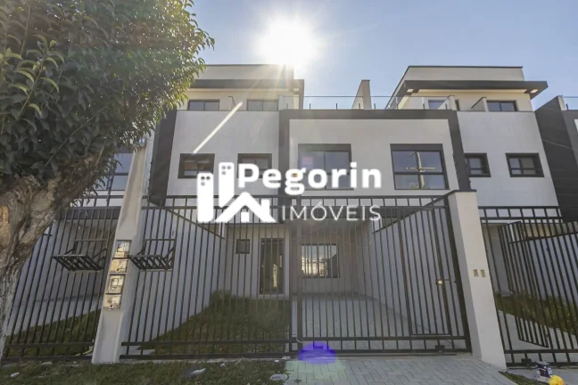 Imagem Casa sobrado no bairro Cajuru, em Curitiba-PR