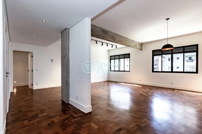 Imagem 1 Vaga de Garagem 1 Depósito no Subsolo 212 m² de área construída 3 suítes Lavabo Sala ampla pa...