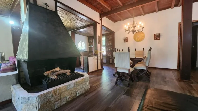 Imagem Casa para Venda em Teresópolis / RJ no bairro Albuquerque