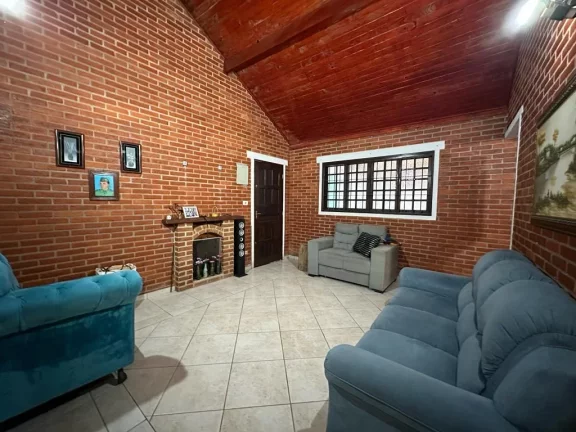 Imagem Sobrado com 3 dormitórios à venda, 215 m² por R$ 490.000,00 - Clube dos Oficiais - Suzano/SP