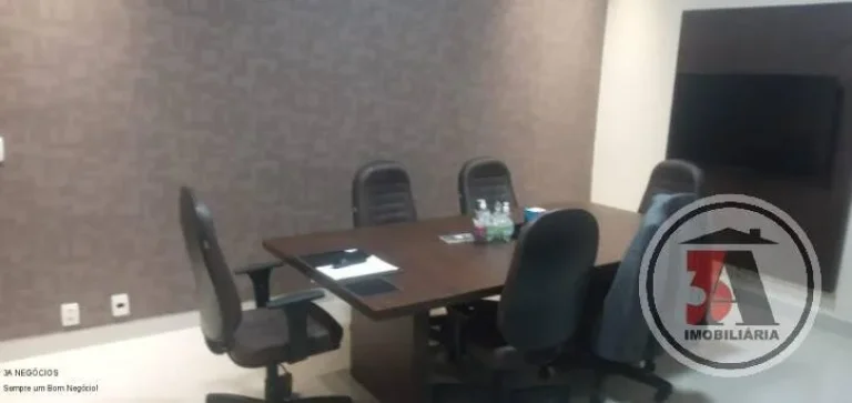 Imagem Prédio Comercial no Centro de PVH