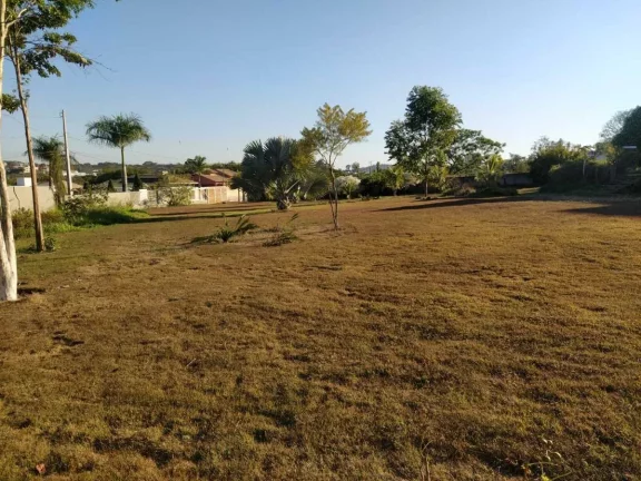 Imagem Descubra o privilégio de viver em uma verdadeira mansão duplex no exclusivo Condomínio Belvedere, em Esmeraldas! Com impressionantes 850m² de área útil, esta residência foi projetada para proporcionar