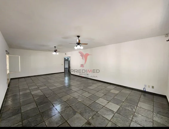 Imagem Vendo lindíssima Casa em São Pedro - SP