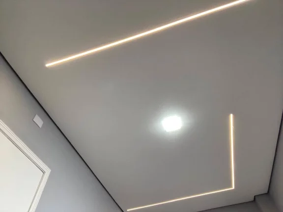 Imagem Excelente apartamento todo reformado de 2 dormitórios -Boqueirão!