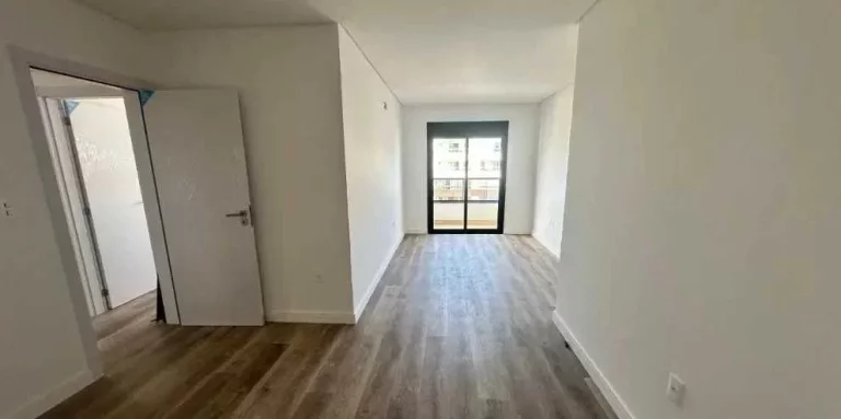 Imagem Apartamento 4 dormitórios sendo 2 suítes e 1 vaga de garagem - Floresta, São José/SC