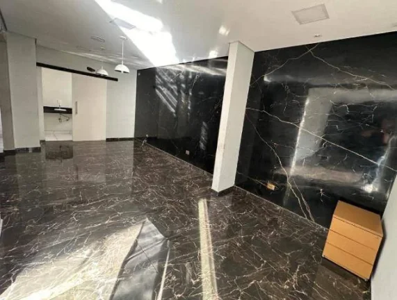Imagem Prédio Comercial na Água Rasa com 10 Salas