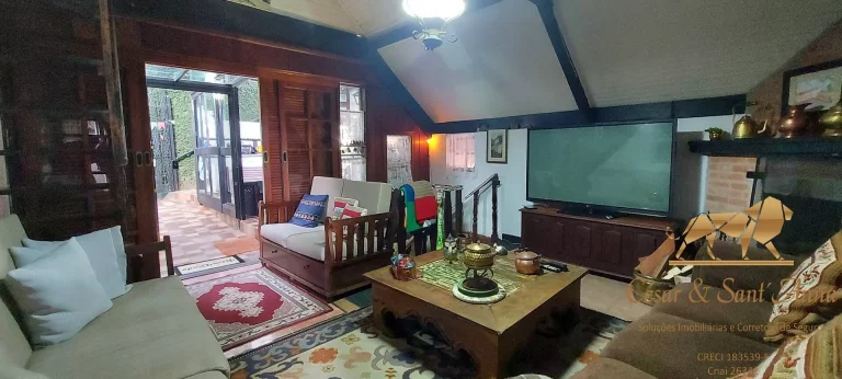 Imagem Locação de Casa com Potencial para Pousada/Guest House em Campos do Jordão