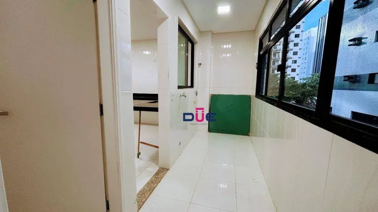 Imagem Apartamento com 3 dormitórios à venda, 130 m² por R$ 1.000.000,00 - Pompéia - Santos/SP