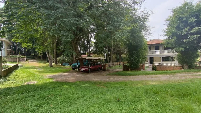 Imagem Terreno no Ahú ZR3. 5.898 m2. Ideal para condominio fechado