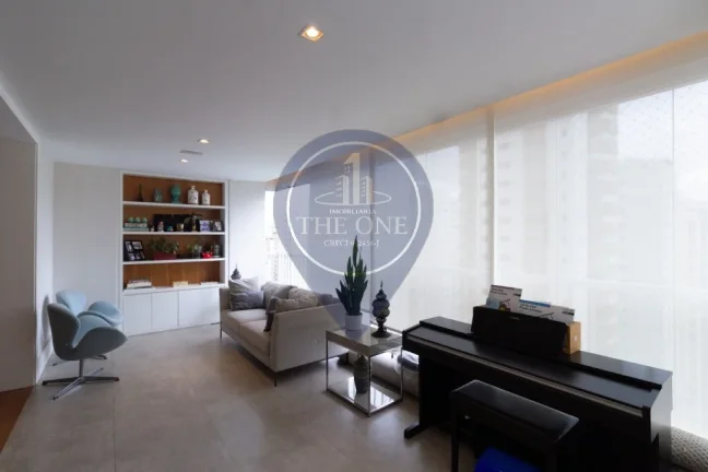 Imagem Apartamento de luxo em Moema, São Paulo-SP: 4 quartos, 3 suítes, 2 salas, 4 banheiros, 3 vagas de garagem, 181m².