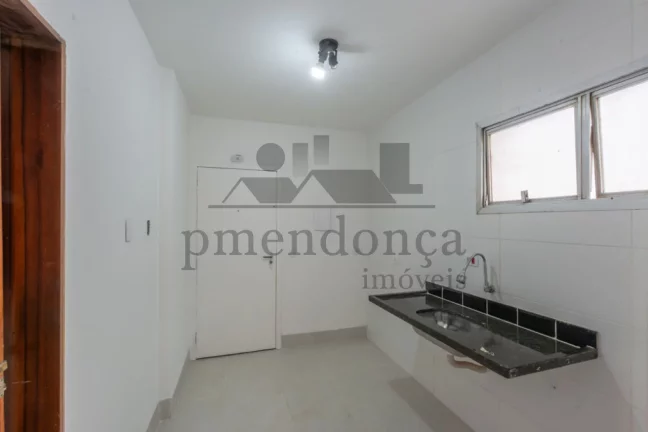 Imagem Apartamento na Rua Caiubi com 72m², 2 dormitórios e 1 vaga de garage.
