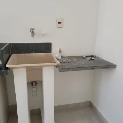 Imagem Sobrado comercial com 300 metros quadrados de terreno e 230 metros quadrados de área construída, 2...