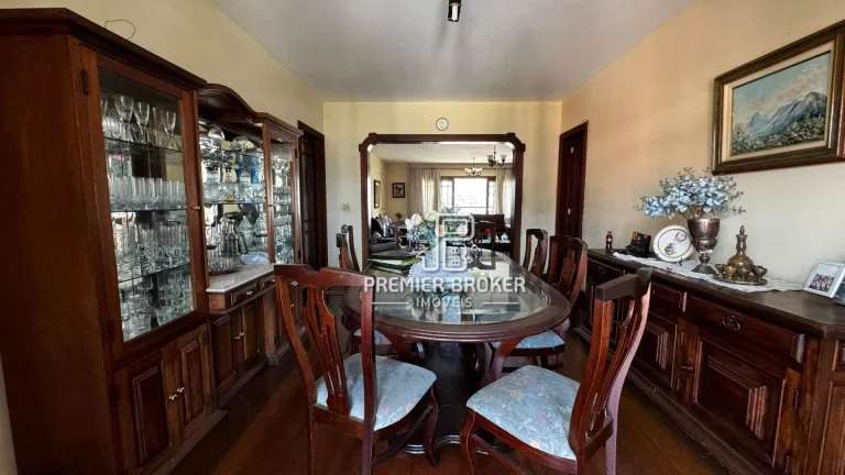 Imagem Apartamento à venda, 187 m² por R$ 890.000,00 - Várzea - Teresópolis/RJ