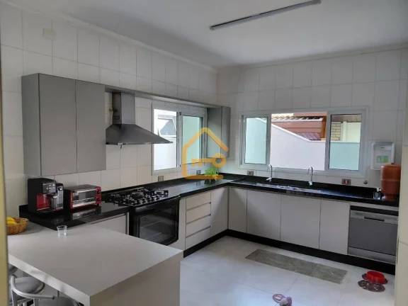 Imagem Sobrado 3 dormitórios (3 suítes), 2 vagas. Cond. Villa Branca l. Jacareí