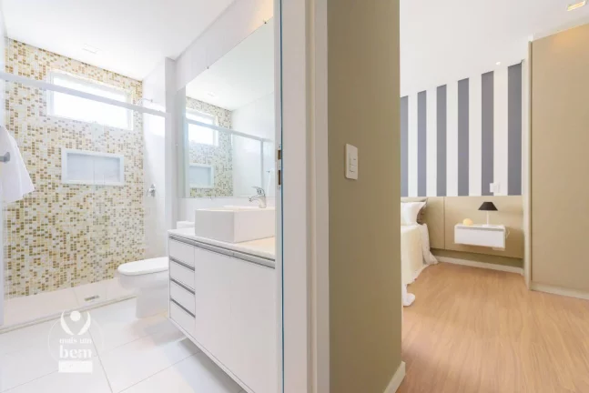 Imagem Apartamento com 3 quartos (1 suíte), sacada com churrasqueira à venda por R$ 777.000 - Mercês - Curitiba/PR