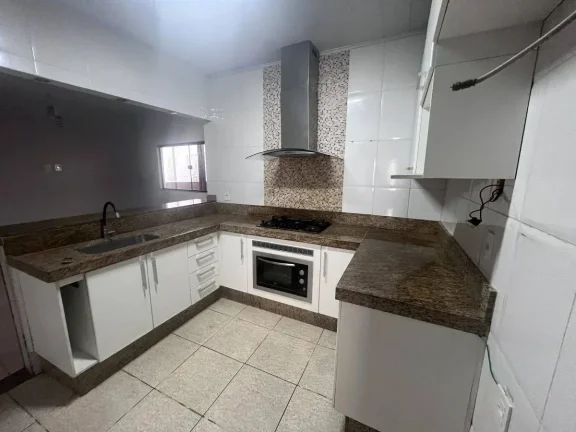Imagem Casa à venda em Barbacena, Funcionários, com 5 quartos