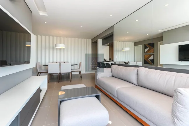 Imagem BACACHERI - Condomínio Cabral Hills - 3 quartos (1 suíte). 110,90 m² privativos. 2 vagas.