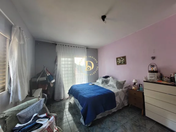 Imagem Casa - Jardim Uirá - SJCampos - 03 Dormitórios (01 Suíte) - 180m²