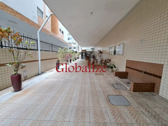 Imagem Apartamento à venda com 43m², 1 quarto, elevador, quadra da praia e garagem por R$320.000,00