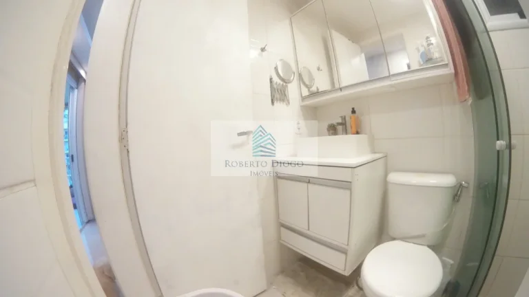 Imagem Apartamento à venda em Rio de Janeiro-RJ, bairro Camorim: 2 quartos, sala, banheiro, vaga de garagem. Confira!