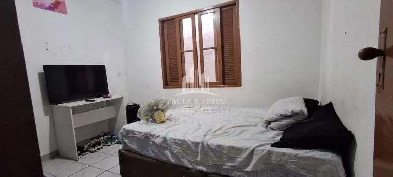 Imagem São 2 Casas 125m², Com 5 e 4 Cômodos, Laje, Escritura, 1 Vaga, 1 Quadra da Av. Pres. Castelo Branco no Jardim Zaíra, Mauá-SP