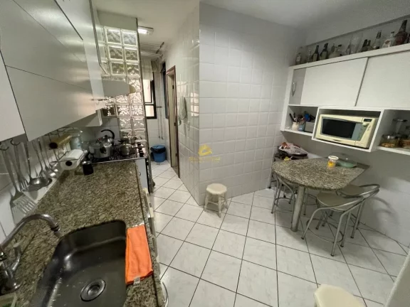Imagem Viva o privilégio de morar na Orla da Praia do Morro, em Guarapari. Este excepcional Apartamento co...