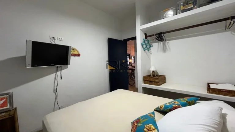 Imagem CASA BAIRRO DO ITAGUÁ 3 dormitórios sendo 1 suítes,1 banheiro social,sala 2 ambientes 3 vagas de garagem