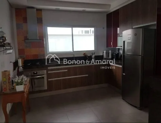 Imagem Casa em condomínio à venda, 314m², 4 quartos e 4 suítes, em Valinhos

Dá uma olhada nesse sobra...