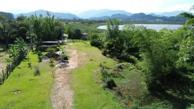 Terreno Espetacular em Paulo Lopes-SC: 3.250,48 m² na Ribeirão, Projeto Aprovado e IPTU em Dia!