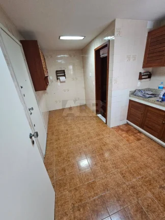 Imagem Apartamento de 3 quartos à venda em Copacabana, 104m2, 3vagas e varanda.