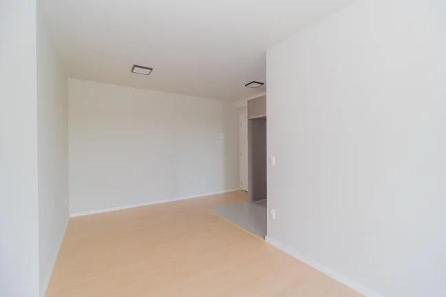 Imagem Belíssimo apartamento semi mobiliado, no Campo Comprido disponível para sua primeira locação composto de: