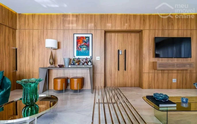 Imagem Cobertura a venda na Vila Nova Conceição, com 272 m2 sendo 4 suítes, closet e piscina privativa
