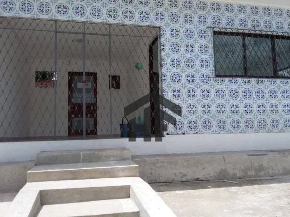 Imagem Casa com 3 Quartos à Venda, 180 m² em Tejipió - Recife