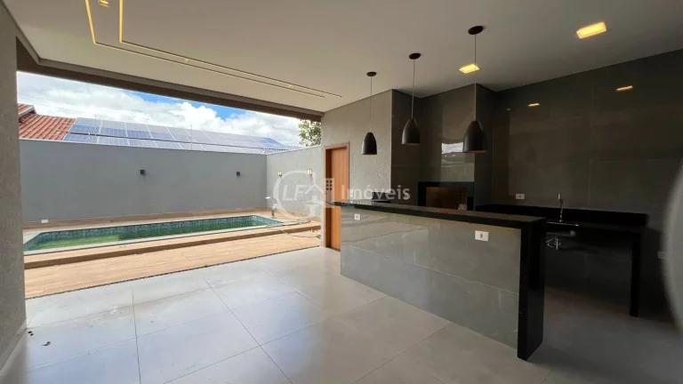 Imagem Imperdível Casa à Venda em Campo Grande-MS, Jardim Colibri II! 2 Quartos, 1 Suíte, 3 Salas, 2 Banheiros, 2 Vagas de Garagem - 171,00 m². Venha conferir!