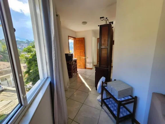 Imagem Casa em Condomínio para Venda em Teresópolis / RJ no bairro Tijuca