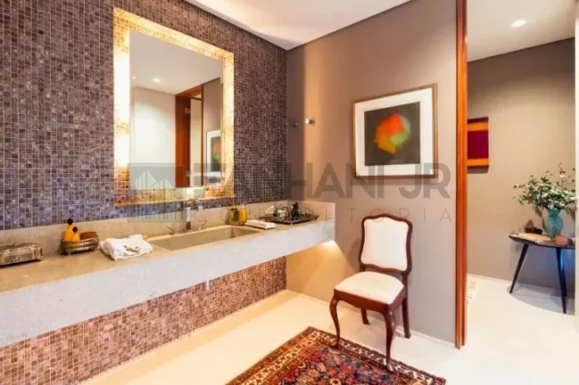 Imagem Casa magnifica à venda no Jardim Europa, São Paulo-SP: 5 quartos, 5 suítes, 6 salas, 10 banheiros, 12 vagas, 1.460m²!