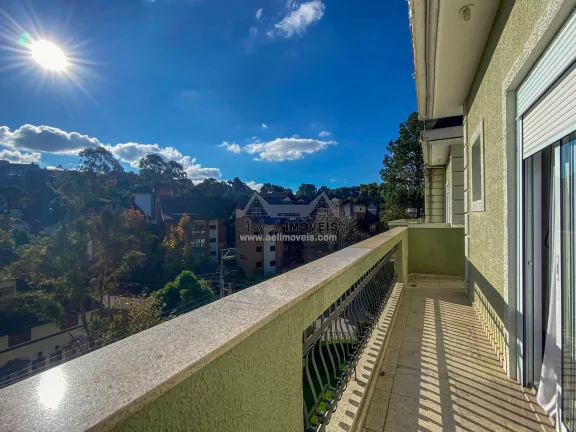 Imagem Cobertura Duplex 4 Suítes à Venda – Próximo ao Capivari – Campos do Jordão
