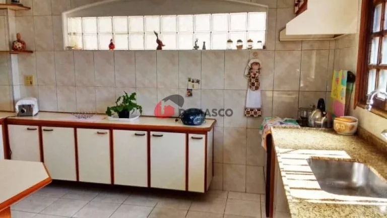 Imagem Sobrado à venda 5 Quartos, 3 Suites, 6 Vagas, 333M², São José, São Caetano do Sul - SP
