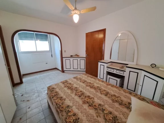 Imagem APARTAMENTO AMPLO COM 3 DORMITÓRIOS NO CALÇADÃO DA PRAIA DE PITANGUEIRASCOM EXCELENTE VISTA.