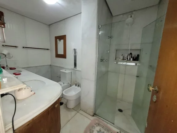 Imagem PITANGUEIRAS - FRENTE TOTAL AO MAR COM LINDA VISTA, 234 M² ÚTEIS, EXCELENTE APARTAMENTO, 02 VAGAS DE GARAGEM, NA MELHOR LOCALIZAÇÃO DE PITANGUEIRAS