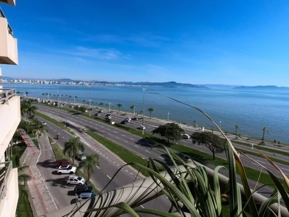 Foto do imóvel Apartamento com 4 Quartos à Venda, 187 m² em Centro - Florianópolis