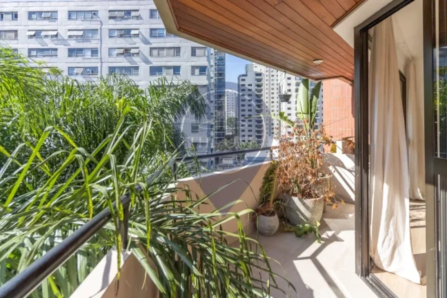 Imagem Imóvel de Alto Padrão na Vila Nova Conceição - 2 quartos, 2 suítes, 2 salas, 4 banheiros, 2 vagas, 127m² - São Paulo-SP