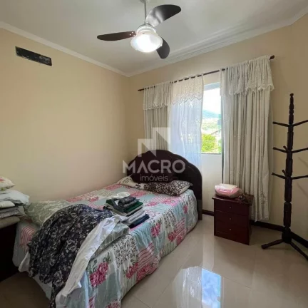 Imagem Casa Alto Padrão | Amizade | 3 quartos (1 suíte) | 320.11m²