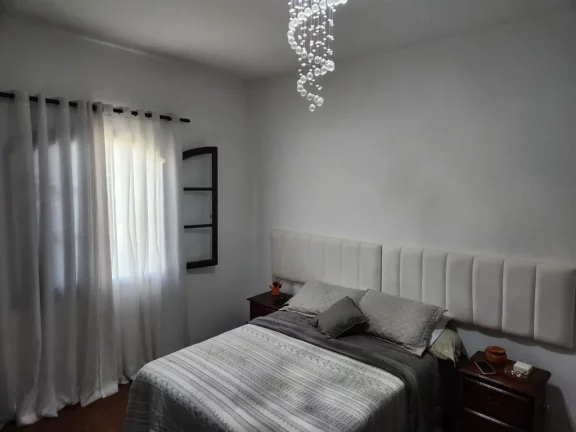 Imagem Casa com 3 dormitórios à venda, 220 m² por R$ 630.000,00 - Vila Suissa - Mogi das Cruzes/SP