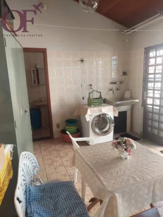 Imagem Casa térrea de rua com 3 dorms. à venda - Jundiaí - SP